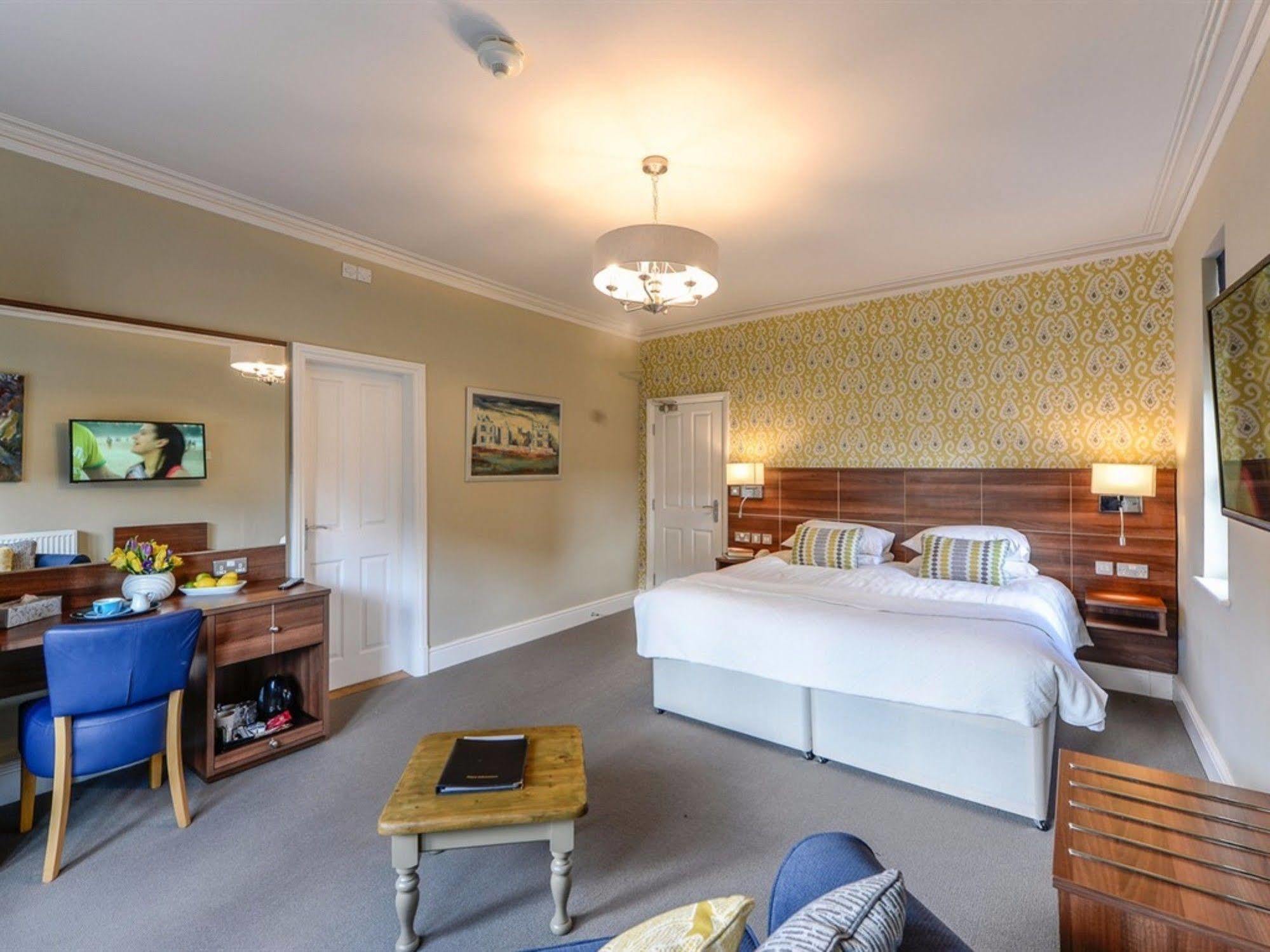 The Cliffe At Dinham Hotel Ludlow Exterior photo